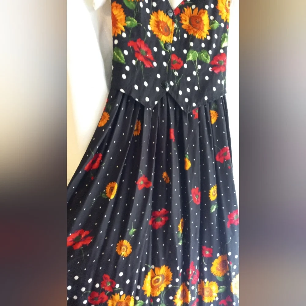 Vintage Rose and Sunflower midi dress - Picture 6 of 14